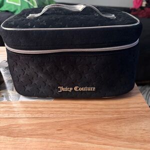 Super Rare! Black Velvet Juicy Couture Star Embossed Makeup organizer🖤